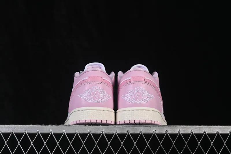 All categories Air Jordan Jordan series basketball shoes Air Jordan 1 Low Air Jordan 1 Low AJ1 Joe 1 white and pink low-top retro culture basketball shoes DC0774-607